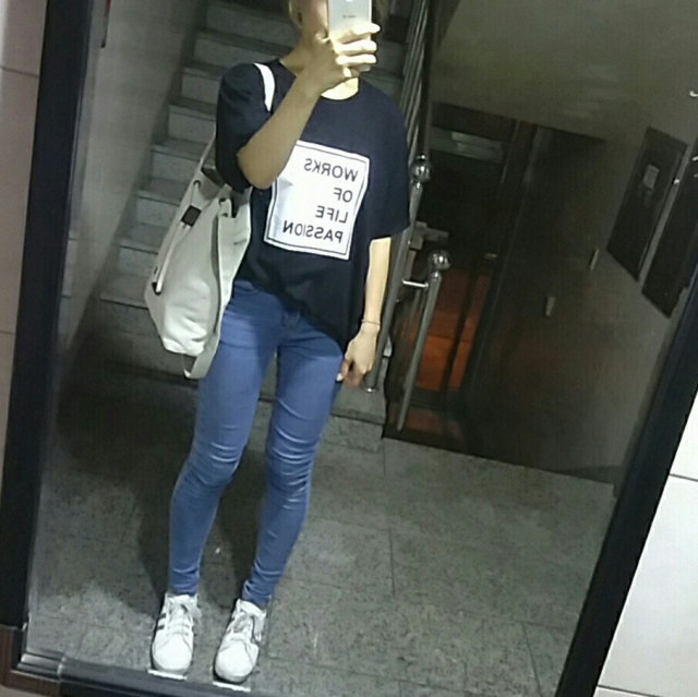 빅 박스 로고 반팔 티셔츠 리뷰 사진