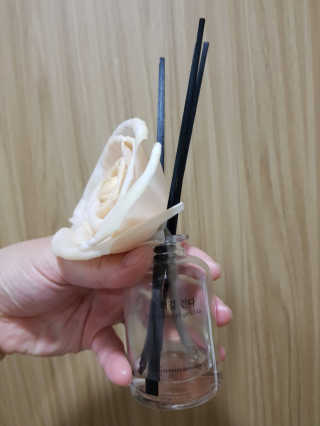 르플랑 제주 센티드 디퓨저 90ml 4종 — 5점을 준 리뷰어가 2018년 11월 올린 사용 사진