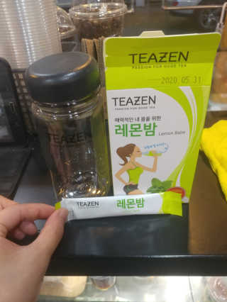 티젠 레몬밤 + 마이보틀 — 3.17점을 준 리뷰어가 2018년 7월 올린 사용 사진