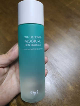 오지아이 워터 밤 모이스처 스킨 에센스 180ml — 4점을 준 리뷰어가 2020년 2월 올린 사용 사진