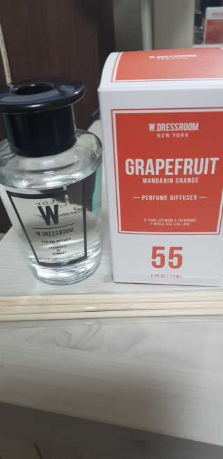 더블유드레스룸 퍼퓸 디퓨저 70ml — 4.67점을 준 리뷰어가 2018년 7월 올린 사용 사진