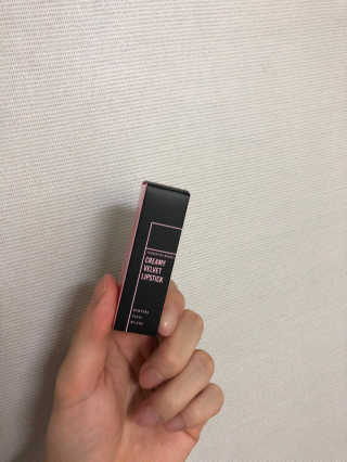 FM메이크업 벨벳 크리미 립스틱 05리얼코랄 — 4점을 준 리뷰어가 2018년 4월 올린 사용 사진