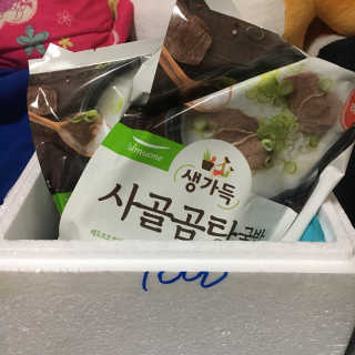 [풀무원] 사골곰탕국밥 황태해장국밥 — 5점을 준 리뷰어가 2018년 6월 올린 사용 사진