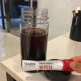 티젠 보이차 + 마이보틀 세트 — 5점을 준 리뷰어가 2018년 6월 올린 사용 사진