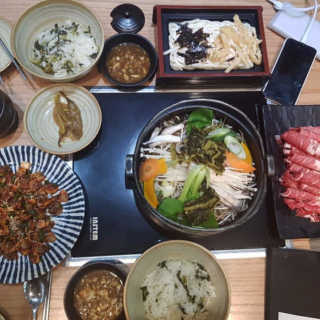 미스터시래기_수원점 [미스터시래기_수원]시래기샤브샤브와 꼬막무침2인SET — 4.33점을 준 리뷰어가 2019년 1월 올린 사용 사진