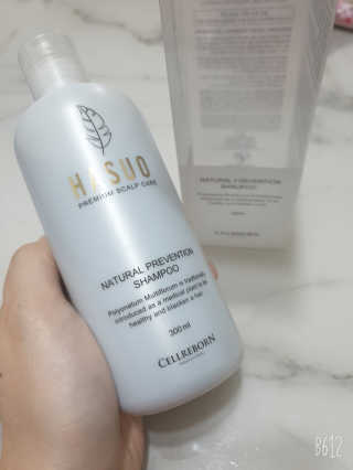 셀리본 하수오 내츄럴 프리벤션 탈모관리 샴푸 300ml — 5점을 준 리뷰어가 2019년 11월 올린 사용 사진