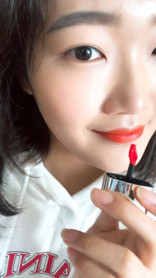 셀레뷰 하이 퍼포먼스 립 틴트 마스터 — 4.33점을 준 리뷰어가 2018년 3월 올린 사용 사진