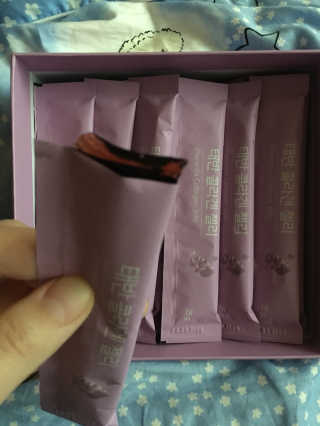 네츄럴굿띵스 태반 콜라겐 젤리 15포 — 5점을 준 리뷰어가 2018년 11월 올린 사용 사진