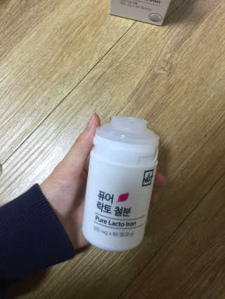 네츄럴굿띵스 퓨어 락토 철분 60일분 — 4점을 준 리뷰어가 2017년 11월 올린 사용 사진