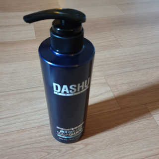다슈코리아 다슈 데일리 한방 두피 골드 샴푸 500ml — 5점을 준 리뷰어가 2019년 3월 올린 사용 사진