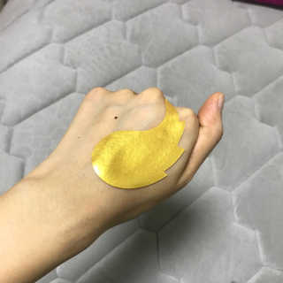 푸츄푸츄 Real repair skin cell premium patch — 4.5점을 준 리뷰어가 2018년 10월 올린 사용 사진