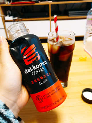 [빙그레] 달콤커피 콜라보 디카페인, 블랙 아메리카노 — 5점을 준 리뷰어가 2019년 1월 올린 사용 사진