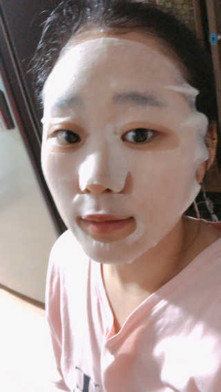 먼데이 투 썬데이 MONSUN 원 위크 트리트먼트 마스크 — 4.5점을 준 리뷰어가 2019년 4월 올린 사용 사진