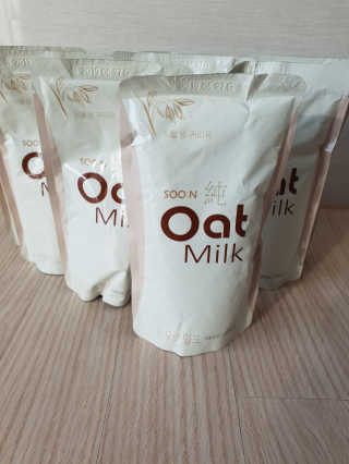 순오트밀크, soon oat milk — 4.67점을 준 리뷰어가 2018년 11월 올린 사용 사진