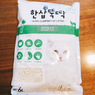 [펫토리아] BEST 고양이두부모래 6L 한삽뚝딱 — 4.5점을 준 리뷰어가 2019년 1월 올린 사용 사진
