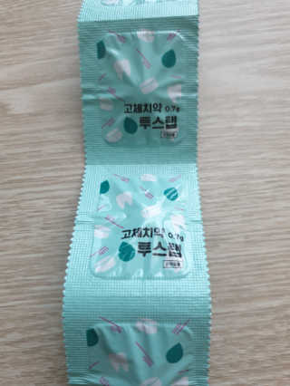 솔테라피 씹는 고체치약 투스탭 스파클레몬 6정 x 5박스 — 5점을 준 리뷰어가 2019년 5월 올린 사용 사진