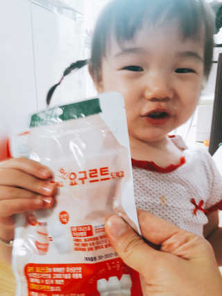마띠유 생유산균 먹고 또 요구르트도 먹고 30알X2 + 10알X1 — 4.67점을 준 리뷰어가 2018년 7월 올린 사용 사진