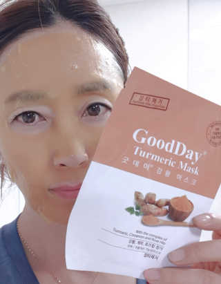 GoodDay Skincare GoodDay 강황 마스크 — 3.5점을 준 리뷰어가 2020년 2월 올린 사용 사진