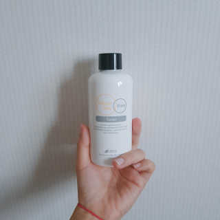 이솔화장품 이솔 세범 리스 포어 토너 200ml — 3.17점을 준 리뷰어가 2018년 8월 올린 사용 사진