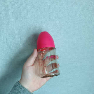 유비맘 PPSU 젖병 노꼭지_200ml_컬러 랜덤 발송 — 5점을 준 리뷰어가 2020년 1월 올린 사용 사진