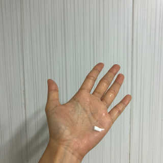 페어아크네 크리미폼 페어아크네 크리미 폼 — 3점을 준 리뷰어가 2019년 9월 올린 사용 사진