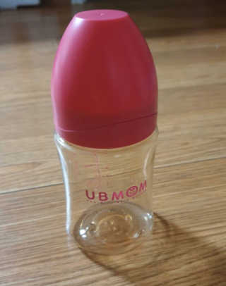 유비맘 PPSU 젖병 노꼭지_200ml_컬러 랜덤 발송 — 4.5점을 준 리뷰어가 2020년 1월 올린 사용 사진