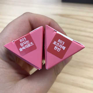 [블랙루즈] 로즈 벨벳 립스틱 택1+랜덤1 — 4점을 준 리뷰어가 2019년 1월 올린 사용 사진