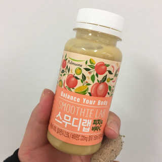 풀무원 스무디랩 피치&비타 — 4.67점을 준 리뷰어가 2017년 11월 올린 사용 사진