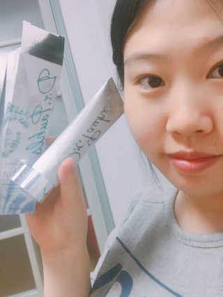 큐어스크립트 닥터폴스 치약 바닐블랙티향 — 3.83점을 준 리뷰어가 2018년 3월 올린 사용 사진