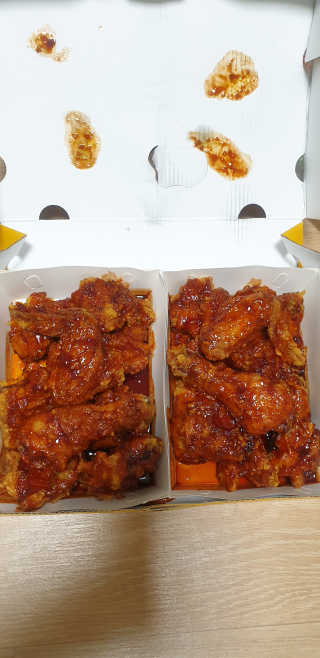 [치킨마루]-  빠사칸레드 + 콜라 500ml — 5점을 준 리뷰어가 2019년 5월 올린 사용 사진