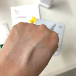 쏘내추럴 센텔 톤 업 선스틱 — 5점을 준 리뷰어가 2019년 7월 올린 사용 사진