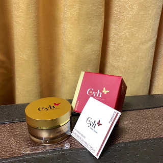 최윤하스텔라 최윤하 만물상 올인원 만능크림 — 4점을 준 리뷰어가 2019년 4월 올린 사용 사진
