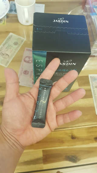 (주)쟈뎅 쟈뎅 에스프레소 스틱 아메리카노 블랙 — 4.67점을 준 리뷰어가 2018년 10월 올린 사용 사진