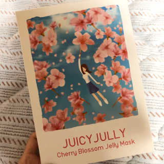 쥬시줄리 체리블라썸 젤리겔 마스크 — 5점을 준 리뷰어가 2020년 3월 올린 사용 사진