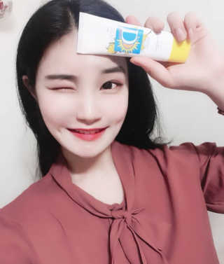 브이테라D 더마엘라비에 브이테라 D 발효 허니부쉬 에센스 — 5점을 준 리뷰어가 2019년 4월 올린 사용 사진
