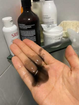 the naked object [탈모볼륨샴푸] 디블랙 팩 샴푸 — 5점을 준 리뷰어가 2019년 12월 올린 사용 사진