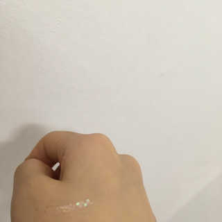 [블랙루즈] 펄블리 아이 글리터 2종 — 4점을 준 리뷰어가 2018년 11월 올린 사용 사진