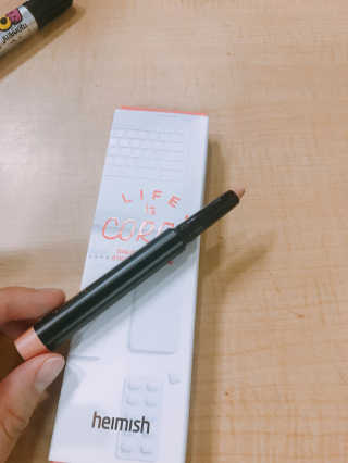 헤이미쉬 데일리즘 코랄릭 스틱 아이 섀도우 — 4.67점을 준 리뷰어가 2018년 3월 올린 사용 사진