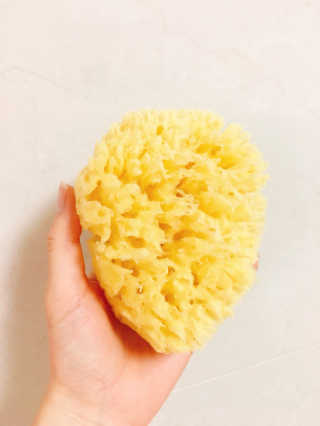 룰라러브 모공관리 끝 지중해산 천연해면 바디스펀지 — 3점을 준 리뷰어가 2018년 4월 올린 사용 사진