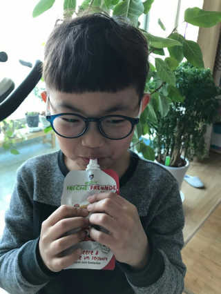 에어드베어 독일 No.1 유기농퓨레 요거트 세트 — 4.33점을 준 리뷰어가 2017년 4월 올린 사용 사진