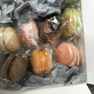 M카롱 반할만큼 달콤한 수제마카롱 — 3.5점을 준 리뷰어가 2018년 5월 올린 사용 사진