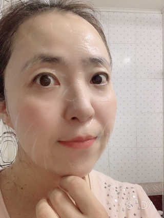 웰더마 사파이어 콜라겐 임팩트 에센셜 마스크 — 4점을 준 리뷰어가 2019년 6월 올린 사용 사진