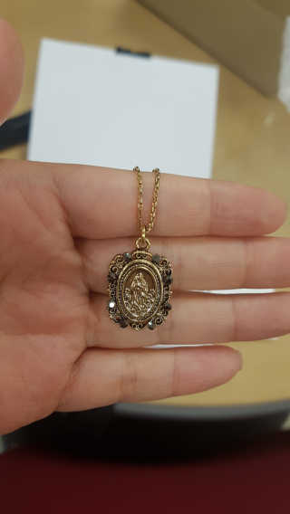 쥬얼카운티 92.5 Silver Byzantine Coin Pendant Necklace — 4.67점을 준 리뷰어가 2018년 11월 올린 사용 사진