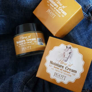 지고트 마유 모이스처 크림 70ml — 3점을 준 리뷰어가 2019년 3월 올린 사용 사진