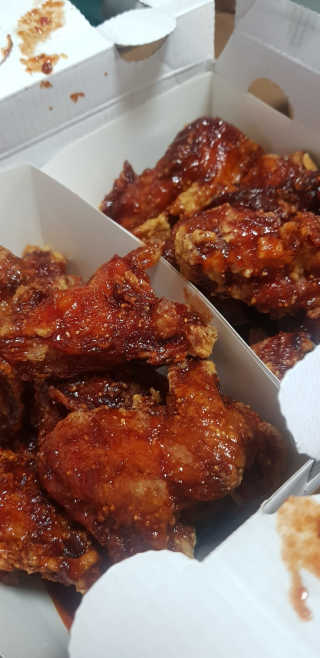 [치킨마루]-  빠사칸레드 + 콜라 500ml — 5점을 준 리뷰어가 2019년 5월 올린 사용 사진