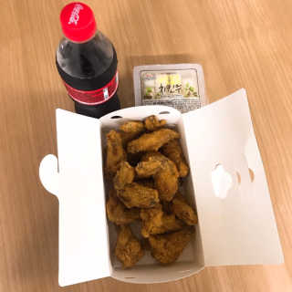 [치킨마루]-  빠사칸윙봉현미 + 콜라 500ml — 5점을 준 리뷰어가 2019년 7월 올린 사용 사진