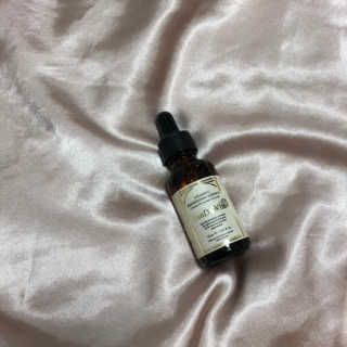 [스킨큐어] 산다화 비타민C 화이트닝 에센스 30ml — 5점을 준 리뷰어가 2019년 7월 올린 사용 사진