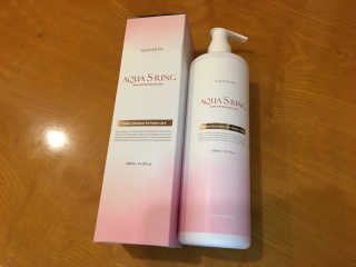 아쿠아큐링 아쿠아S링 퓨어리프레싱 헤어케어 500ml — 4.67점을 준 리뷰어가 2018년 7월 올린 사용 사진