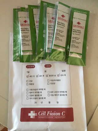셀퓨전씨 트리악 포어 딜리트 버블 팩 — 5점을 준 리뷰어가 2018년 4월 올린 사용 사진