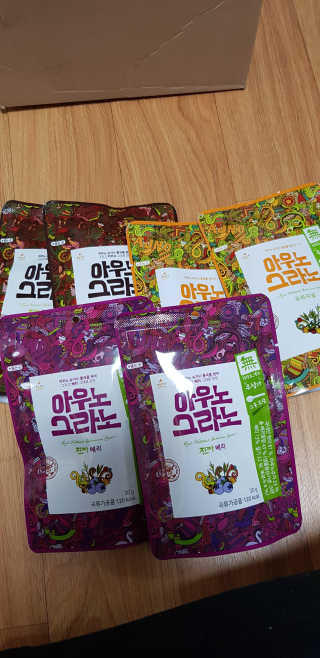 아우노그라노 오리지날, 진짜 베리, 진짜 카카오 — 5점을 준 리뷰어가 2018년 1월 올린 사용 사진